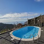 Ga281 Domek alpejski Funchal (Madeira)