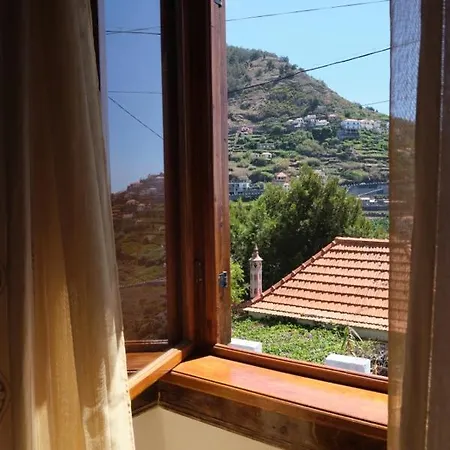 Ga281 Domek alpejski Funchal (Madeira)