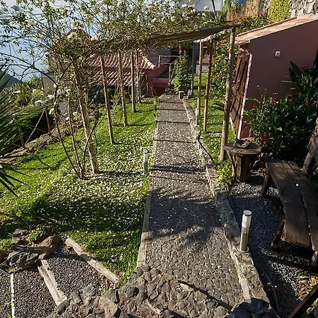 Ga281 Chalet Funchal (Madeira)